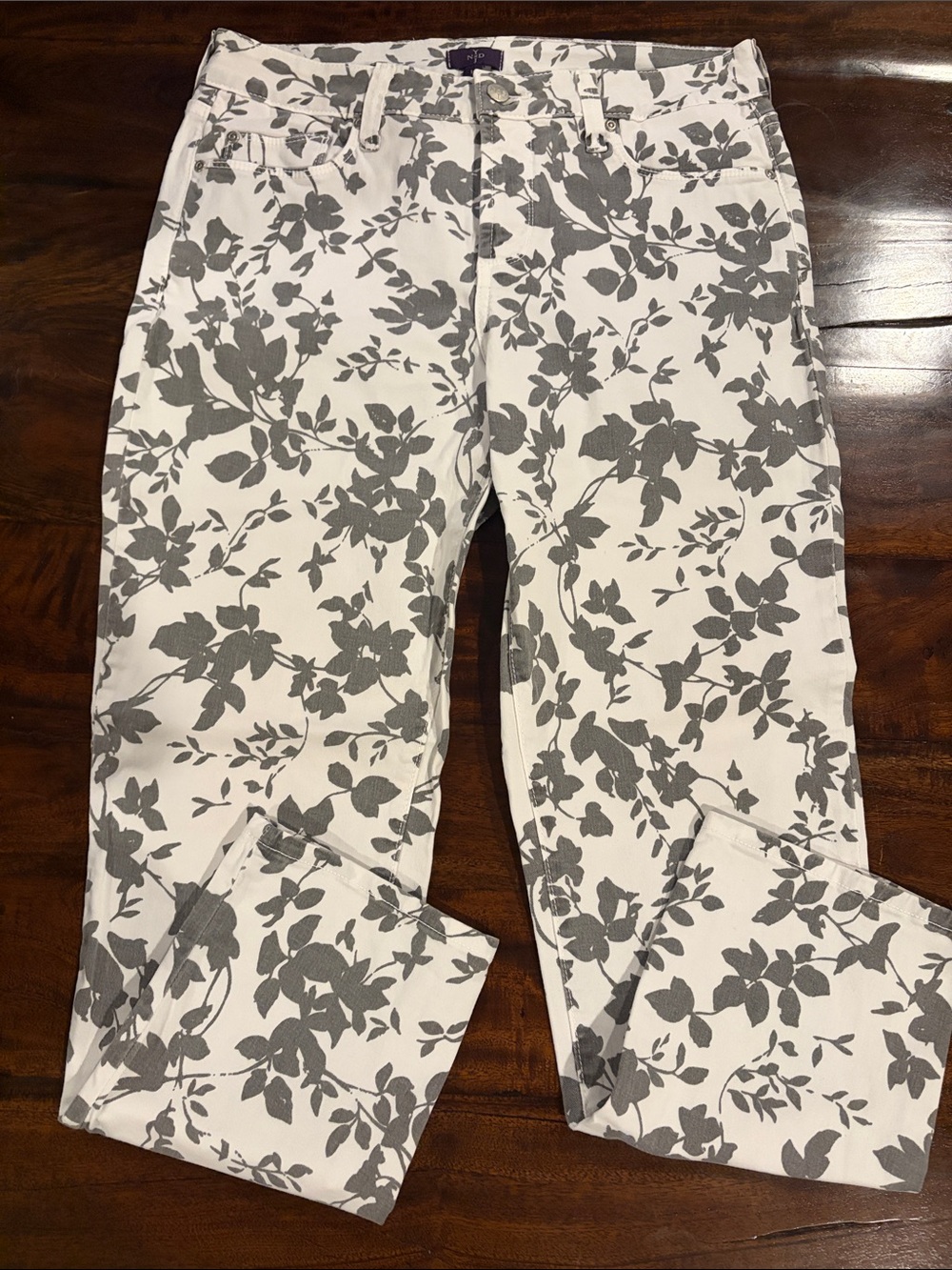 NYDJ White Floral Print Jeans - Gray Pattern